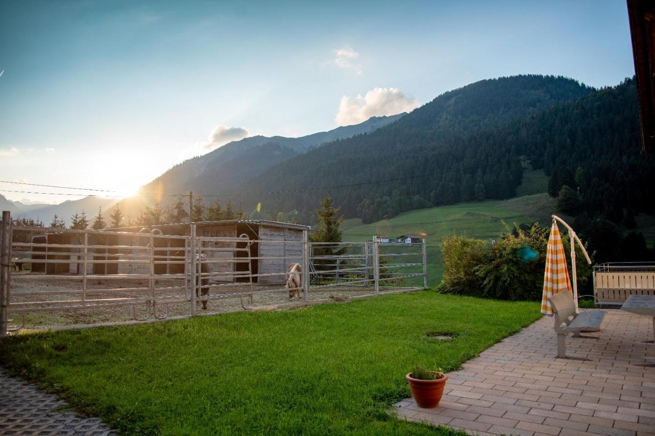 Reiterhof Berggut Gaicht Hotel เนสเซิลเวงเลอ ภายนอก รูปภาพ
