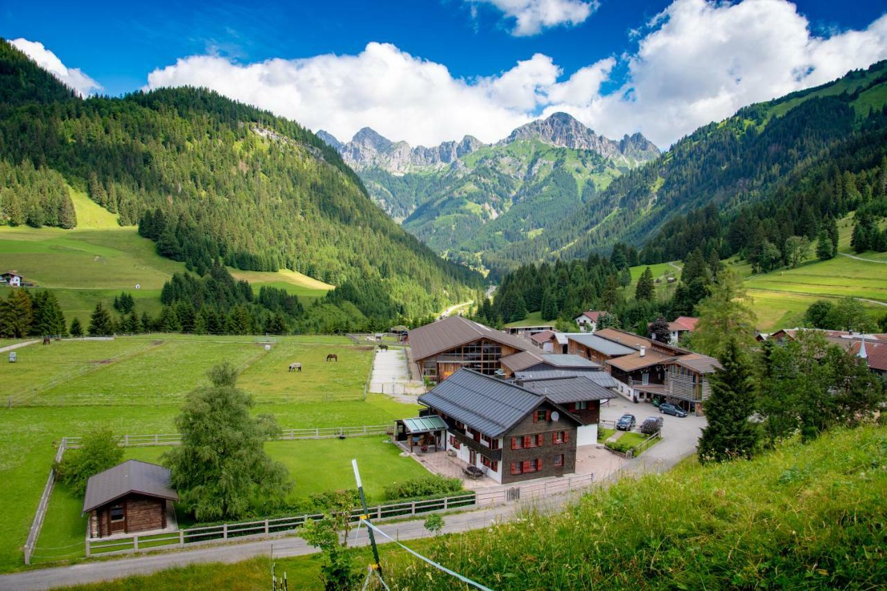 Reiterhof Berggut Gaicht Hotel เนสเซิลเวงเลอ ภายนอก รูปภาพ